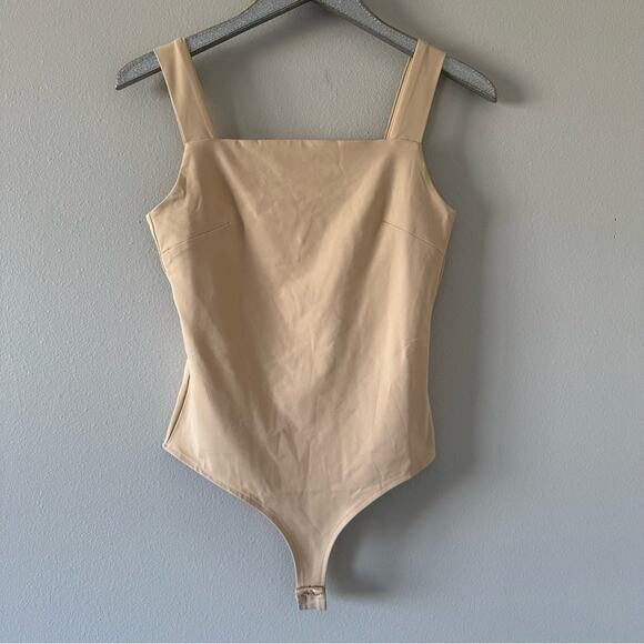 Reoria Tan Square Neck Bodysuit NEW - Picture 2 of 6